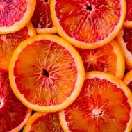 Моросил® - Патентираниот екстракт од црвен портокал е богат со витамин Ц кој помага во заштитата на клетките од оксидативен стрес и придонесува за метаболизмот кој дава енергија.